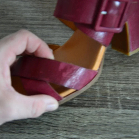 KORK-EASE Wine  High Heeled Sandals - Picture 7 of 10